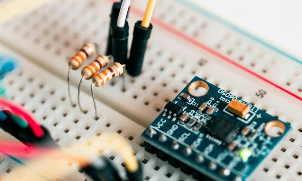 what-is-a-resistor-and-what-does-it-do?